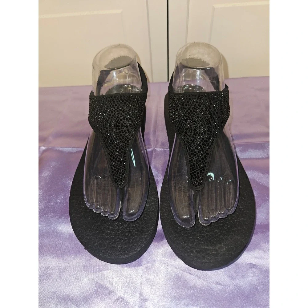 Skechers Yoga Foam Black Rhinestone Slingback Thong Sandals Womens sz 8